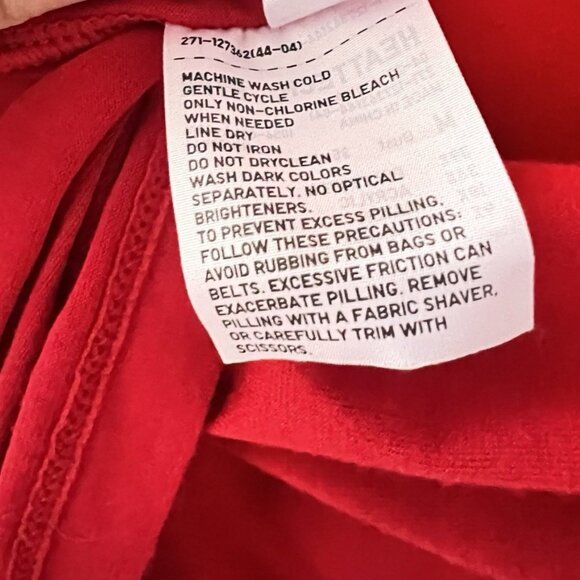 UNIGLO Size M Heat Tech V-Neck Long Sleeve Shirt Red Stretch Under Layer - Picture 8 of 13